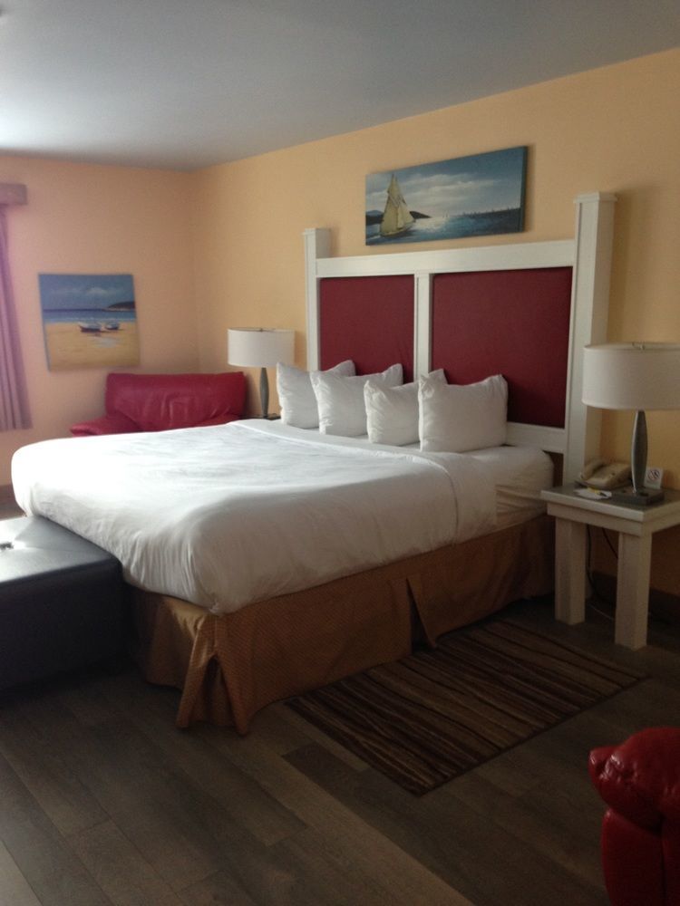 Quality Inn & Suites Cornwall Exterior foto